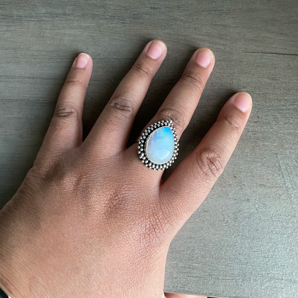 Teardrop moonstone ring